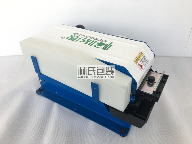 BP-3半自動(dòng)濕水紙機(jī) (2)