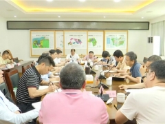 寧德市政協(xié)領(lǐng)導(dǎo)蒞臨古田縣開(kāi)展“銀耳入糧”專題調(diào)研 ()